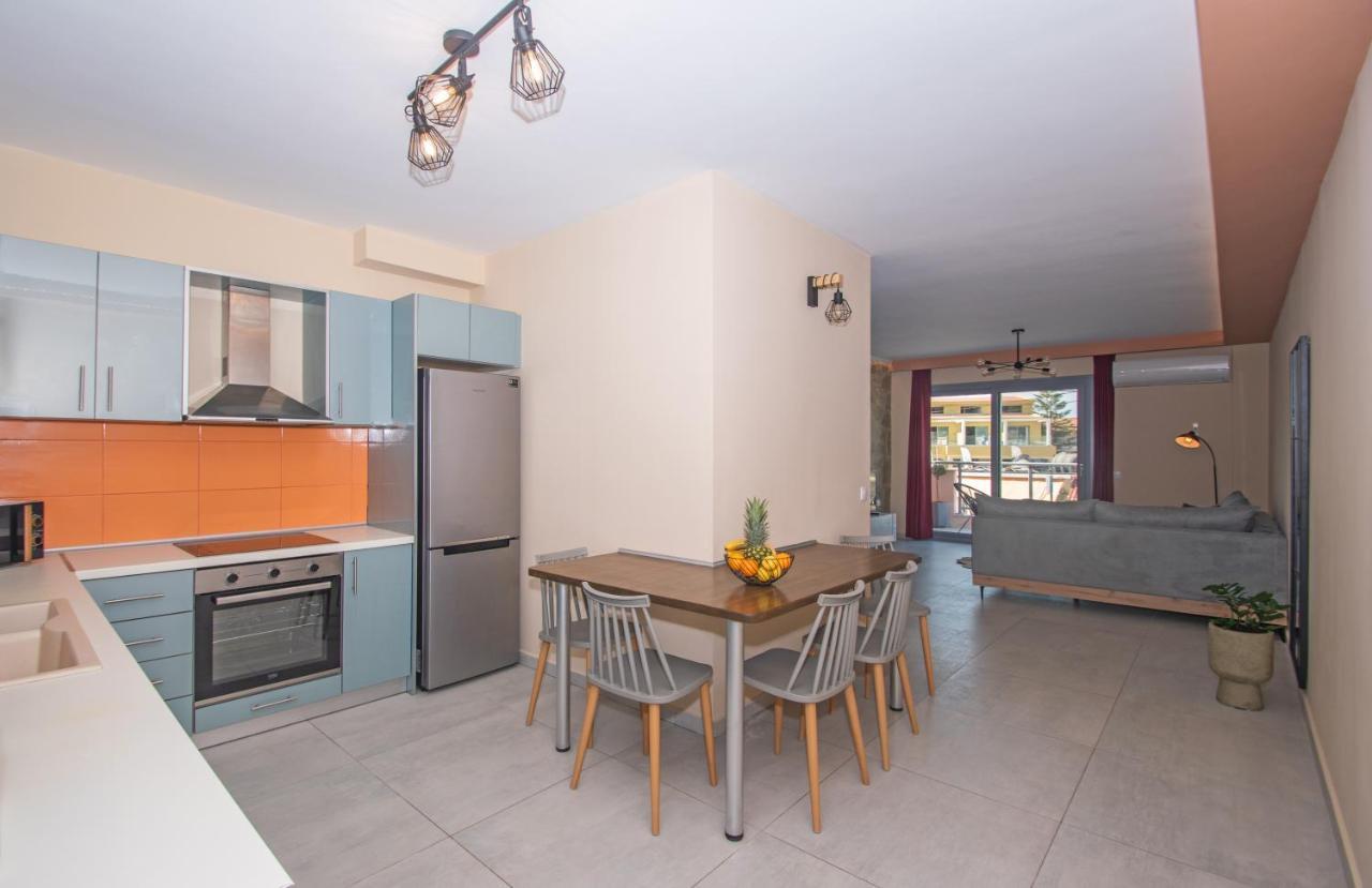 Gold Olive Apartment